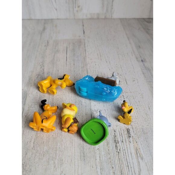 Disney variety dog Pluto paw patrol toy set figure - Picture 8 of 8